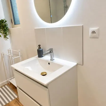 Cosy Avec Apartment *